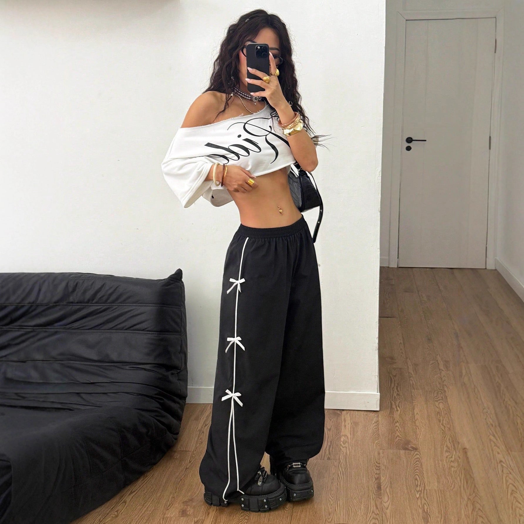 Elastic waist straight leg pants