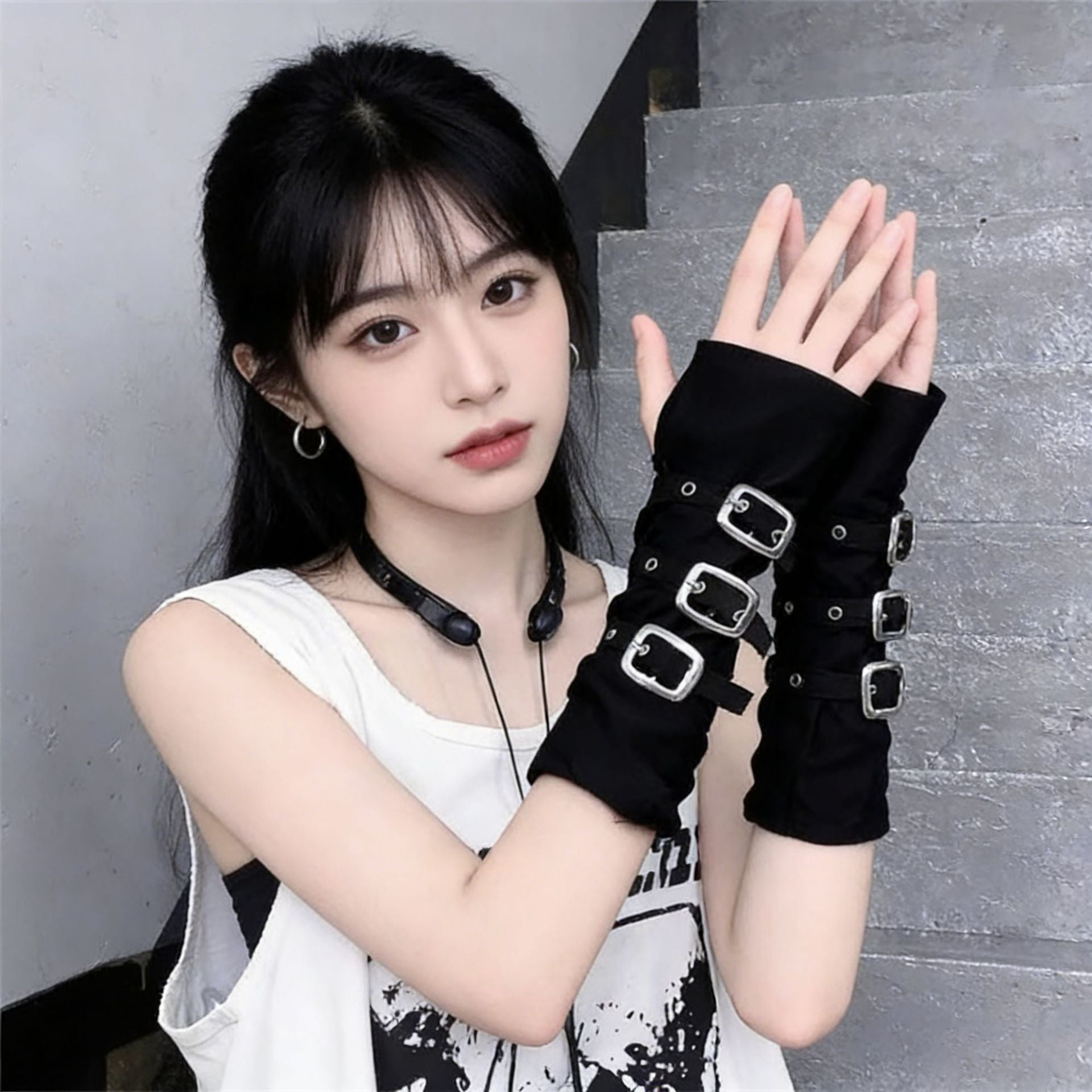 Halloween Millennial Punk Sleeveless Gloves for Women, Black Half-Finger Cut-Off Gloves with Metal Buckle, Dark Gothic Style, Sun Protection, Cosplay Arm Sleeves